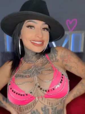 #Big Tits #Brunette #Tattoo #Onlyfans #Vertical Porn #Leaks #Onlyfans Models #Lil Pinky Barbie
