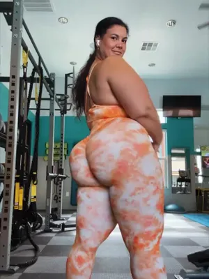 #Big Tits #Brunette #Big Ass #Onlyfans #BBW #Vertical Porn #Leaks #Onlyfans Models #B Butter Cream19