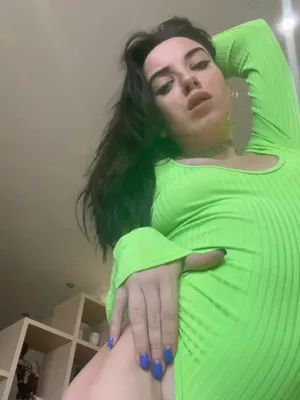 #Brunetky #Krásný Holky #Sólo #Onlyfans #Modelka #Roztomilé #Vertikální Porno #Evelyn Del Nest