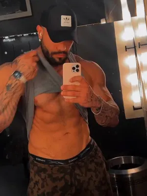 #Tattoo #Muscular #Onlyfans #Gay #Vertical Porn #Leaks #Onlyfans Models #Lucas Lakutsin