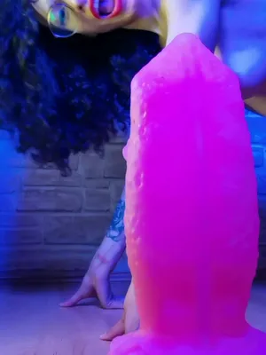 #Amateurs #Anal #Nichons #Cul #Toys #Crachat #Stacy Bloom #Vertical Porn