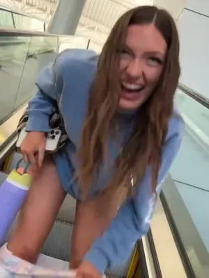 #Niedlich #Öffentlich #Brünett #Schön #Public Flashing #Getrimmt #Öffentliche Nacktheit #Öffentlicher Exhibitionist #Risiko Öffentlich #Vertikal Porno #Public Pussy #Durchsickern
