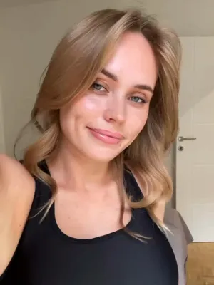 #Amateurs #Blonde #Pussy #Beautiful #Onlyfans #Teasing #Hot #Sexy #Trimmed #FYP #Vertical Porn #Mari Moore