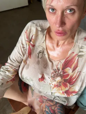 #MILF #Big Tits #Tattoo #Blonde #Russian #Solo #Teasing #Food Play #Adult Content #Exclusive Content #See My Fetish #Selling Content #Elisa Poops
