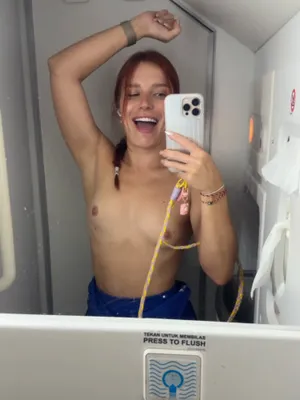 #Amateurs #Redhead #Small Tits #Beautiful #Mirror #Solo #Onlyfans #Teasing #Clemence Audiard #Vertical Porn