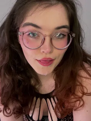 #Amateurs #Brunette #Glasses #Solo #Onlyfans #Drooling #Vertical Porn #Wow Karoliine