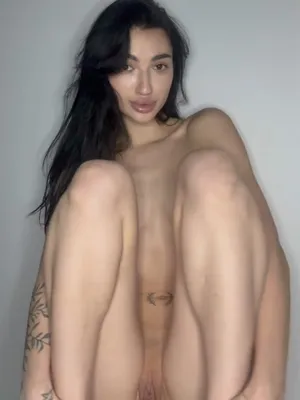 #Aficionados #Morena #Tatuaje #Tetas Pequeñas #Solo #Onlyfans #Provocación #Vertical Porn #Lexi Lure