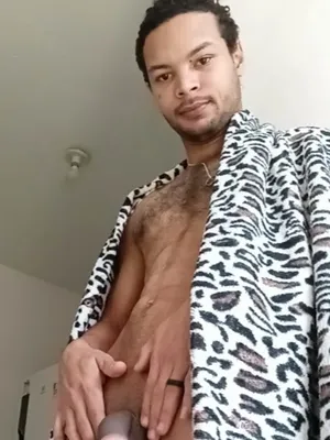 #素人 #Ass #Big Cock #Athletic #全裸 #Solo #Brazilian #ゲイ #Bearded #ラテン系 #Punheta #Vertical Porn #Pau #Leopard Print #チンポ弄り #Kadsdcvl