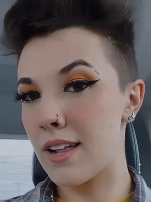 #Tattoo #Onlyfans #Short Hair #Vertical Porn #Leaks #Onlyfans Models #Toastxchan