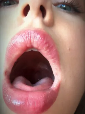 #Amateurs #Teen #Blonde #Solo #Hot #Sexy #Cute Girl #Openmouth #Sensual Look #Lexyg #Throat Expose