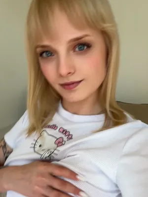 #Teen #Big Tits #Blonde #Beautiful #Flashing Tits #Solo #Onlyfans #FYP #Vertical Porn #Viki Bambi