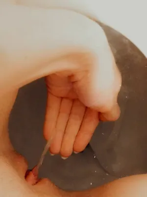 #Pissing #Vertical Porn