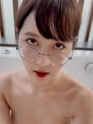 #Asian #Tits #Glasses #Bath #Vertical Porn