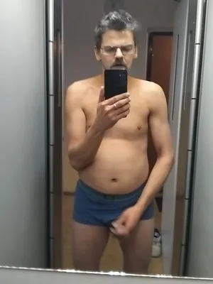 #Amateurs #Glasses #Cumshot #Lingerie #Czech #Mirror #Solo #Gay #Jerking Off #Vertical Porn #Older Guy