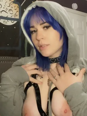 #Tits #E- Girls #Vertical Porn