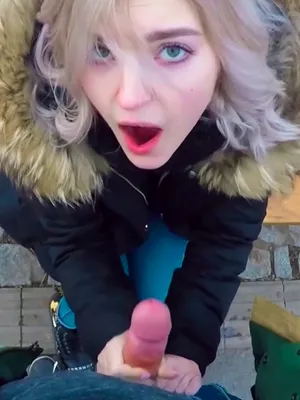 #Mamada #Paja #Al Aire Libre #Eva Elfie #Vertical Porn