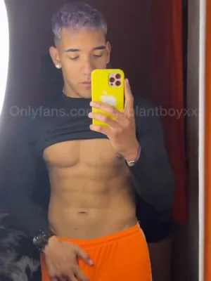 #Muscular #Onlyfans #Gay #Vertical Porn #Leaks #Onlyfans Models #Berenjenaboy #Eggplantboyxx