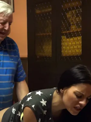 #Público #Boquete #Morena #Ménage À Trois #Gozar #Carro #Lésbicas #Lambendo #Lá Fora #Eveline Dellai #Fodendo #Sexo Ao Ar Livre #Velho E Jovem #Piercing No Umbigo #Homem Mais Velho #Cum Kiss #Silvia Dellai #Czech Dellais