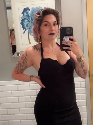 #Big Tits #Tattoo #Piercing #Nipple Piercing #Onlyfans #Short Hair #Vertical Porn #Leaks #Onlyfans Models #Remy Sytri
