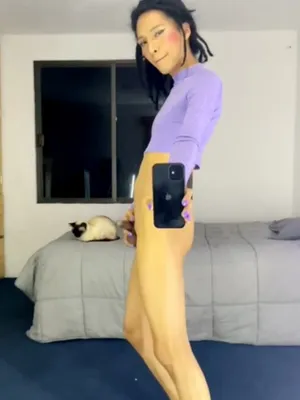 #Shemale #Brunette #Dreadlocks #Éjaculation #Latino #Collants #Talons Aiguilles #Miroir #Solo #Résille #Petite Bite #Mexicaine #Vertical Porn #Fille Trans #Pas De Seins #Fille Bite #Skinny #TS Lavaltl #Ejaculation Sur Le Sol