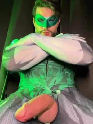 #Máscara #Corrida #Disfraz #Big Cock #Perforador De Pezones #Guantes #Solo #Gay #Haciéndose Una Paja #Mujer Mirando Abajo #Polla Rebotando