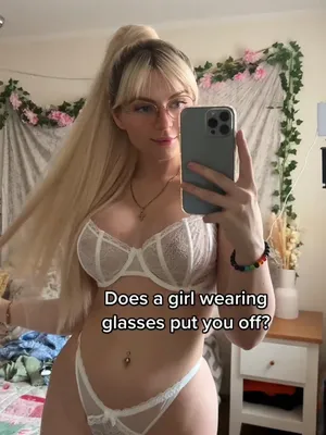 #Loira #Óculos #Onlyfans #Pornô Vertical #Vazamentos #Modelos Onlyfans #it- I Ts Lillie Lucas