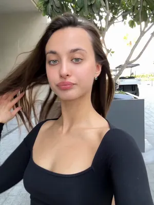 #Brunette #Onlyfans #Model #Blue Eyes #Vertical Porn