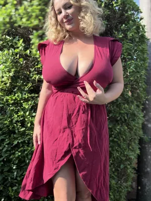 #Velký Kozy #Prsa #Škádlení #Modelka #Fansly #Přírodní Prsa #Velký Přírodní Kozy #Obrovský Prsa #Real Boobs #Giant Boobs #Holly Garner