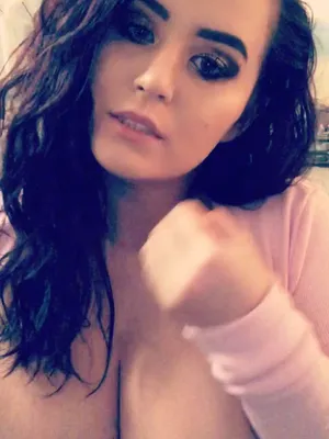 #Big Tits #Teasing #Vertical Porn