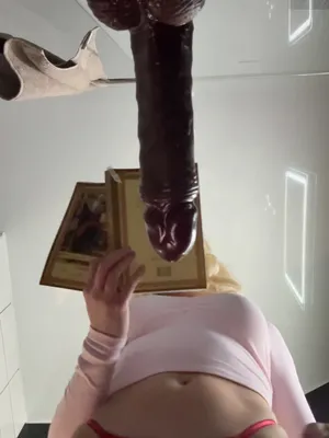 #Blondýnky #Masturbace #Kundička #Vibrátor #Kalhotky #Před Zrcadlem #Sólo #Sexy #Red Panties #Vivi love #Vanity Mirror