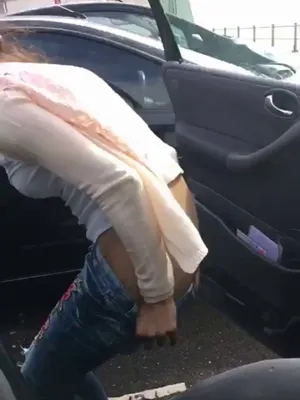 #Amateurs #Pissing #Vertical Porn