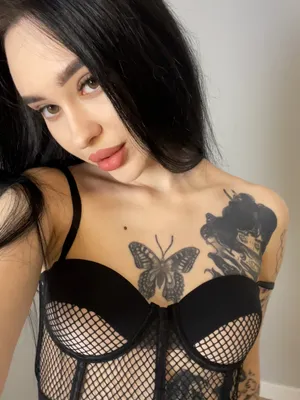 #Tatuaggi #Tette Piccole #Bella #Onlyfans #Provocazione #Sensuale #Video Verticale #Capelli Neri #FYP #Porno In Verticale #Piccolina #Liana Lush