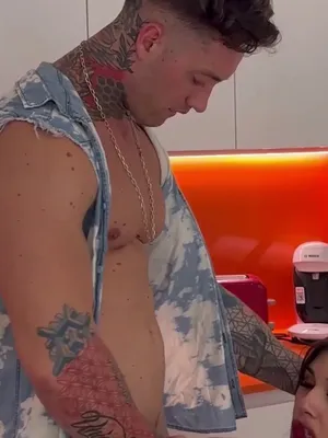 #Shemale #Blowjob #Vertical Porn