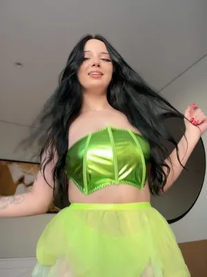 #Tatuaggi #Culo #Bella #Da Sola #Corsetto #Sensuale #Cute Girl #Evy Calda #Neon Outfit #Green Set #Tutu Skirt