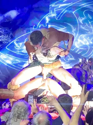 #Public #Fucking #Vertical Porn