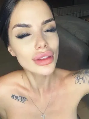 #Brunette #Éjaculation #Foutre #Solo #Onlyfans #Faux Éjaculation #Ejaculation Buccale