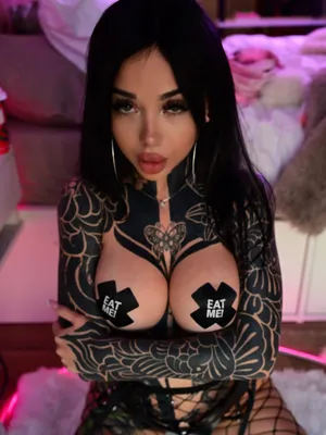 #Amadoras #Tetas Grandes #Morena #Tatuagem #Solo #Onlyfans #Provocação #Garotas Tatuadas #Tatuada Peitos Grandes #Inked Girls #Garota Com Tatuagem Quente #Garota Tatuada Sexy #Garota Tatuada Mia