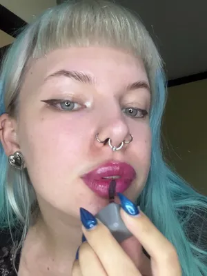 #Amateurs #Tattoo #Lipstick #Solo #Lips #Onlyfans #Teasing #Colored Hair #Vertical Porn #Nose Piercing #Winona