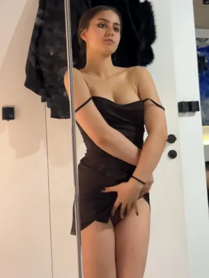 #Amateurs #Teen #Brunette #Flashing Tits #Mirror #Solo #FYP #Vertical Porn #Milena Sworld