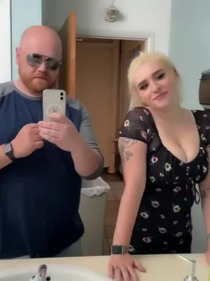 Blonde bombshell getting fucked doggystyle in the bathroom. What a fucking selfie!