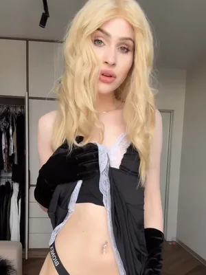 #Adolescentes #Transexual #Rubia #Flaca #Lencería #Pelo Largo #Solo #Onlyfans #Provocación #Polla Pequeña #Sexy #Apenas Legal #Piercing En El Ombligo #Bragas A Lado #Vertical Porn #Satin Gloves #Polla De Chica #de- D Elgada #TS Rose