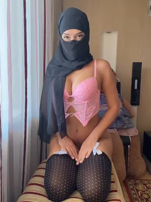 #素人 #Lingerie #Solo #Onlyfans #挑逗 #Stockings #Corset #Sexy #尼卡布面纱 #Pink Lingerie #@aishaof