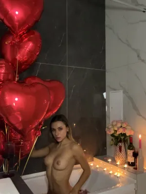 #Nichons #Chatte #Belle #Exhibition Publique #Onlyfans #Romantique #Romantic Sex #Fille Chaud #Écouteurs #Tiktok18+