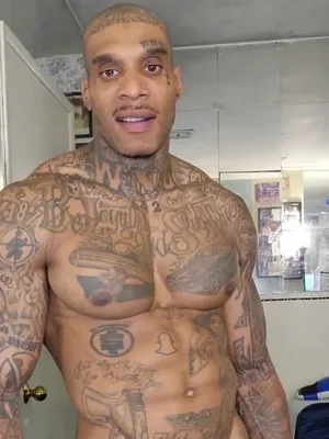#Tatuagem #Ébano #Musculosa #Onlyfans #Black Cock #Pornô Vertical #Vazamentos #Modelos Onlyfans #Flxxxn69