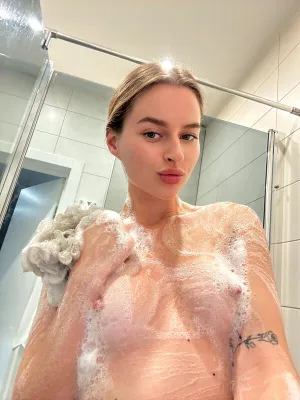 #Teen #Brunette #Beautiful #Onlyfans #Natural Tits #Photos #British B69