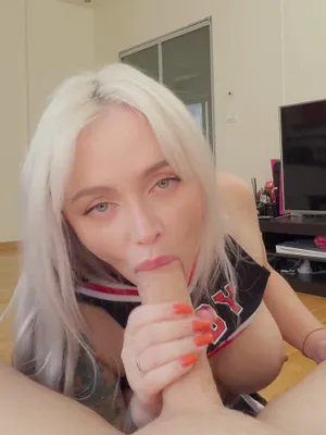 #Amateure #Grosse Titten #Lutschen #Tätowierung #Blond #Kostüm #Aus Eigener Sicht #Bälle #Selbstgemacht #Amateur Blasen #Leah Miau #Cheerleader #Vertikal Porno