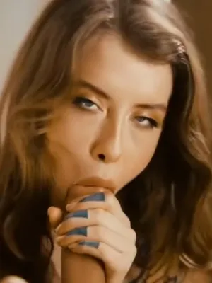 #Pipe #Contact Visuel #Tatuaje #Ejaculation Sans Les Mains #Ojos Azules #Naturel