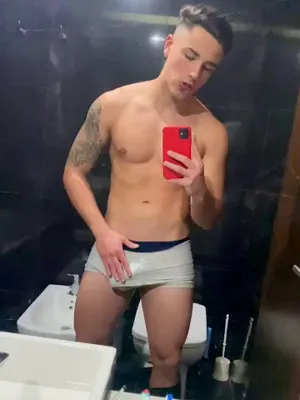 #Onlyfans #Vertical Porn #Leaks #Onlyfans Models #Golden Manu10