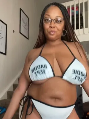 #Tetas Grandes #Ébano #Onlyfans #Vertical Porn #Filtraciones #Modelos De Onlyfans #Laddyreddllc