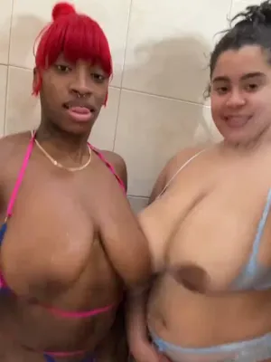#Big Tits #Glasses #Ebony #Onlyfans #Vertical Porn #Leaks #Onlyfans Models #Bugattidagoat